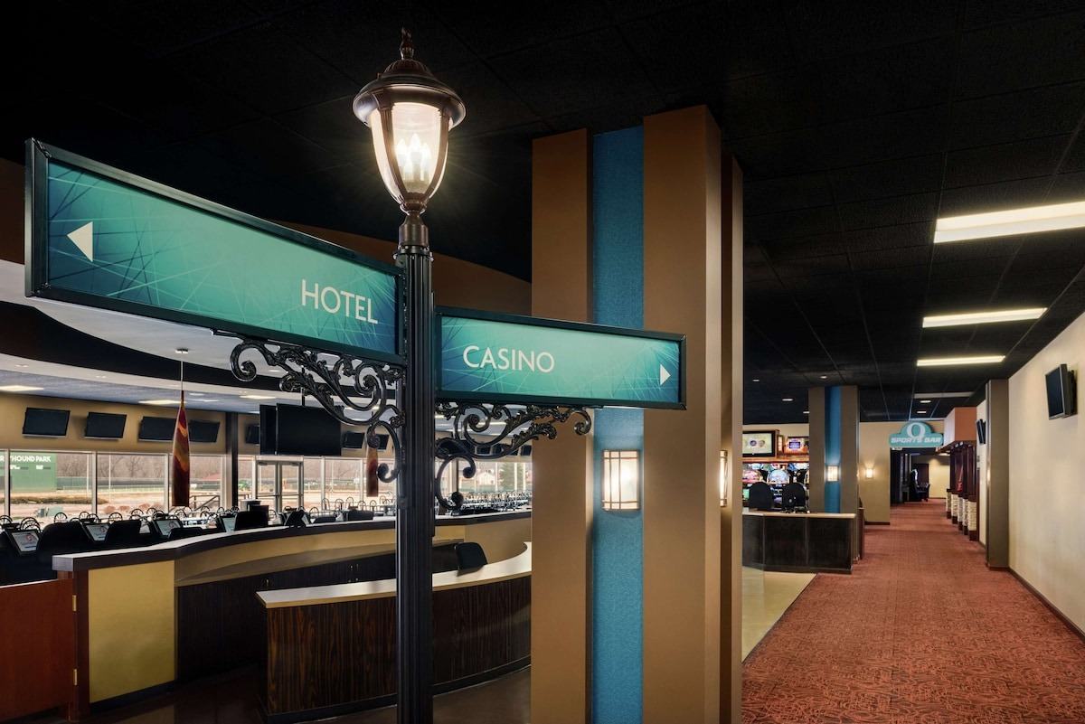 A Sophisticated Review of Ballys Evansville